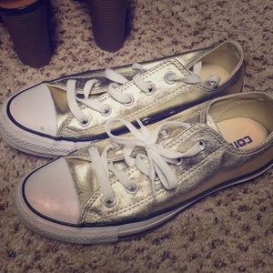 Gold converse